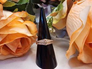 Ladies 9ct Yellow Gold Dimond Bridal Set - IP385381