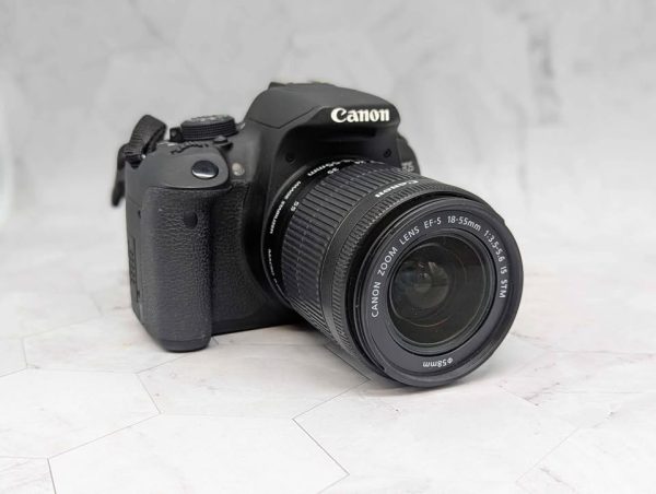 Canon Camera DS126431 - BP374289