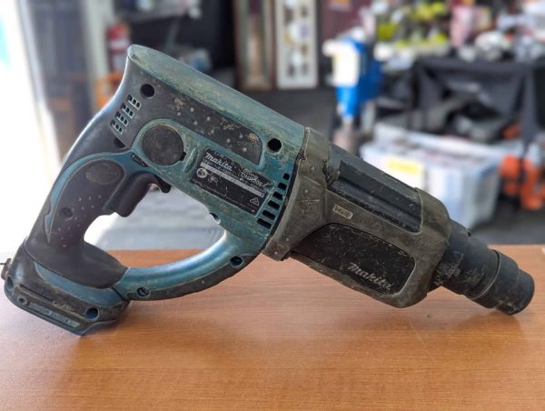 Makita 18V SDS Plus Rotary Hammer Skin-Only (DHR202) - BP345245 - Image 3