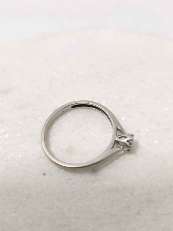 9CT WHITE GOLD RING (SIZE:N) #GN379446RING - Image 5