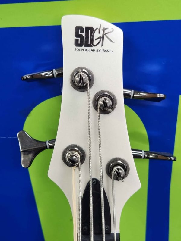 IBANEZ SR300EB BASS GUITAR-WHITE #GN384148 - Image 4