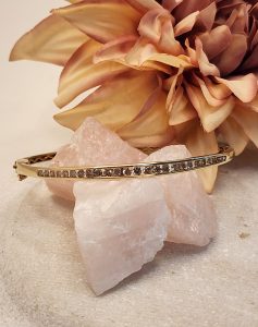 Ladies 10ct Yellow Gold Bangle - IP343619