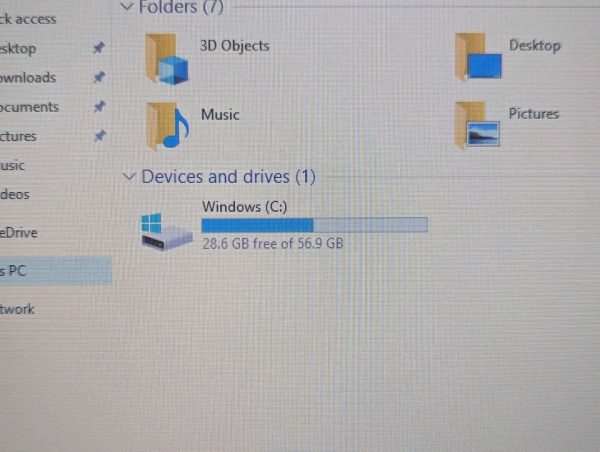 Lenovo IdeaPad Laptop (2016, Celeron N4000, 4GB, 56.9GB) - BP379176 - Image 9