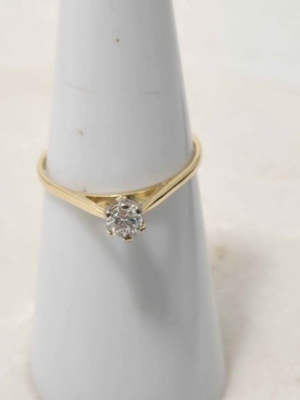 18CT YELLOW GOLD RING (SIZE:Q) #GN384428 - Image 9
