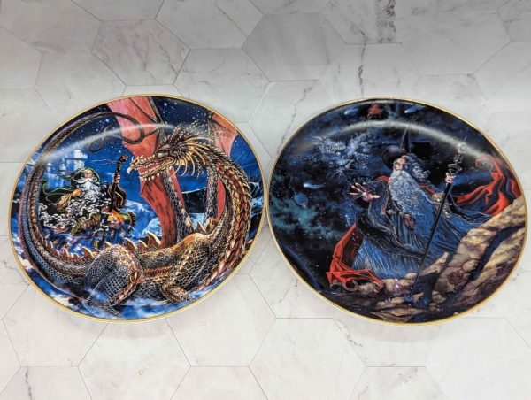 Royal Doulton 8 Pce Dragon/Wizard Fine Bone China Decorative Plates - BP374063 - Image 2