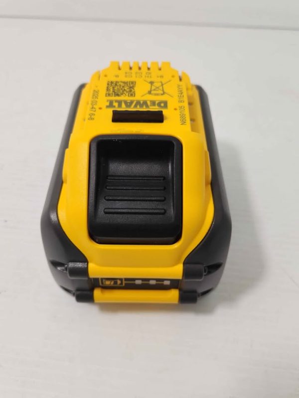 DEWALT 18V 9.0AH BATTERY #GN383509 - Image 12