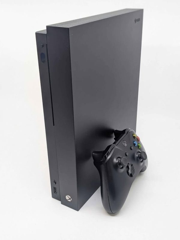 XBox One X Console - BL384047