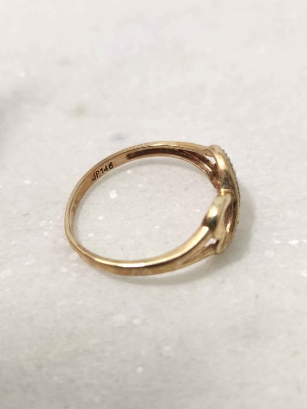 9CT YELLOW GOLD RING (SIZE:P) #GN379793 - Image 5