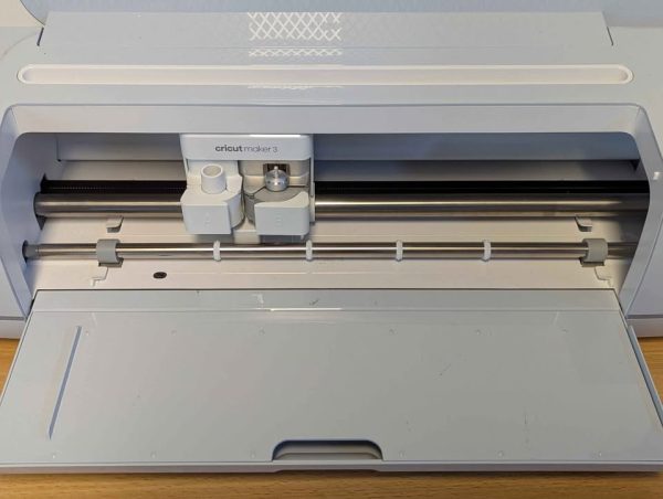 Cricut Maker 3 Smart Cutting Machine - BP383472 - Image 3