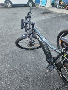 GIANT E-BIKE (TALON E+Q COMES WITH KEY AND CHARGER #GN385620