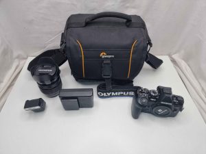 Olympus E-M1ii  IP350129