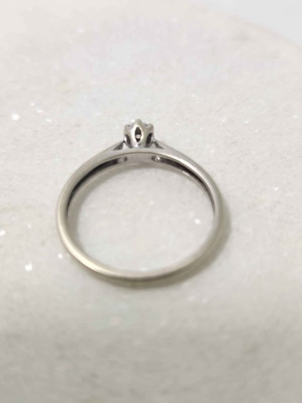 9CT WHITE GOLD RING (SIZE:N) #GN379446RING - Image 4