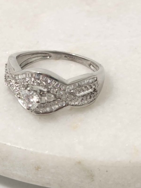 LADIES 18CT WHITE GOLD RING WITH VALUATION #GN384427 - Image 10
