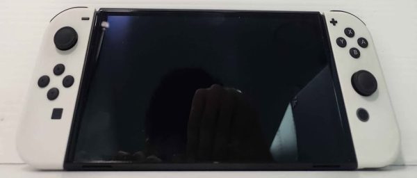 NINTENDO SWITCH OLED W/CHARGER AND DOCK #GN383144 - Image 13