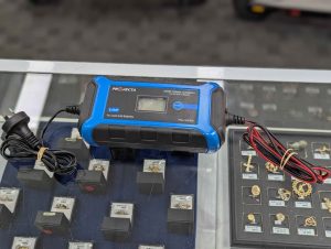 Projecta 8Amp Smart Charge Automatic 12V Battery Charger - BP381767