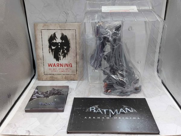 PS3 Batman: Arkham Origins Collector's Edition Video Game and Figure - BP377375 - Image 2