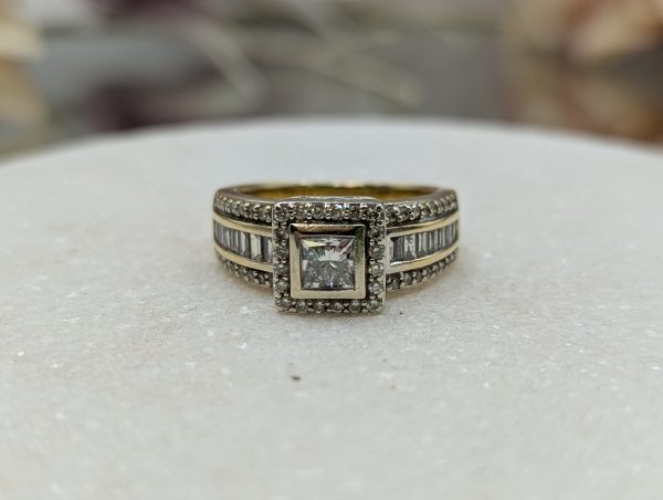 Ladies 18CT Yellow Gold Diamond Ring (7.5gms) - BP323022 - Image 2