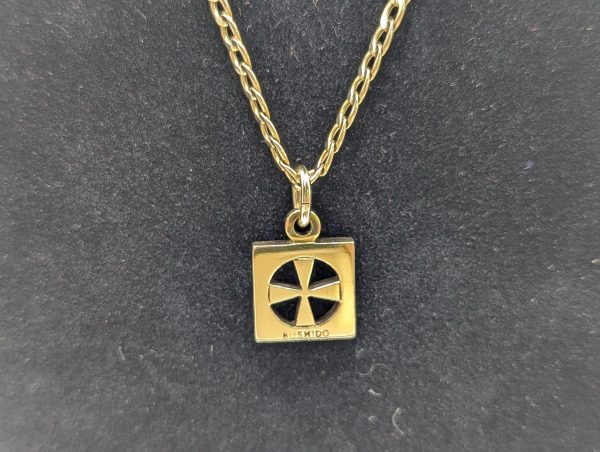 Unisex 10CT Yellow Gold Cuban Chain Necklace w/ 9CT Bushido Cross Pendant (7.4gms) - BP376193 - Image 2