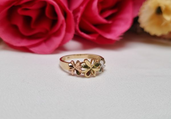 9ct Tri-Gold Clover Leaf Ring TW375614 - Image 2