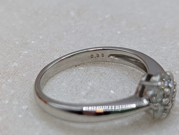 Ladies 18CT White Gold Diamond Ring (4.7gms) - BP385232 - Image 7