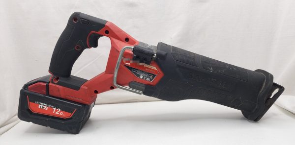 Milwaukee M18 Reciprocating Saw w 12.0Ah Battery - IP389598 - Image 11