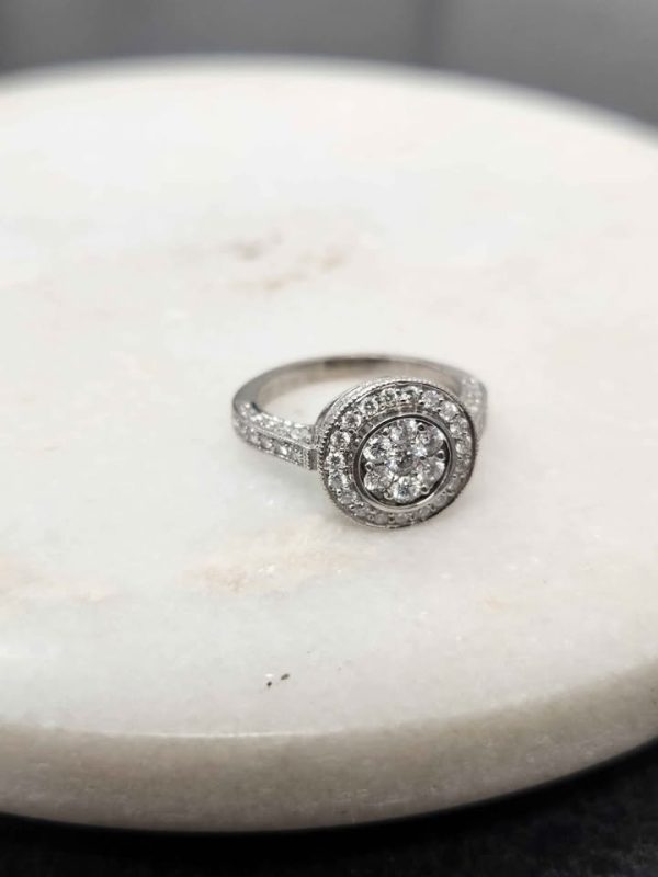 18CT WHITE GOLD DIAMON RING #GN355455 - Image 8