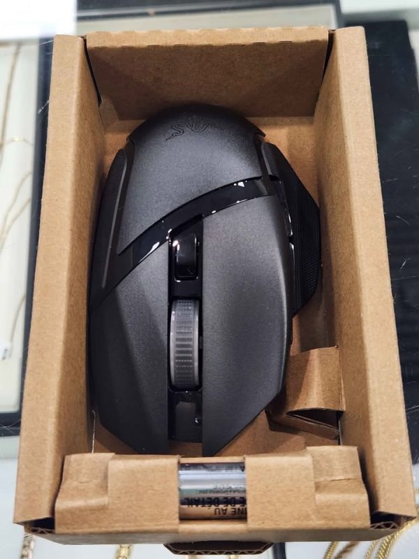 RAZER BASILISK V3 X HYPERSPEED MOUSE IN BOX #GN387971 - Image 6