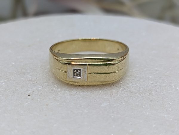 Mens 9CT Yellow Gold Diamond Ring (4.11gms) - BP385252 - Image 2