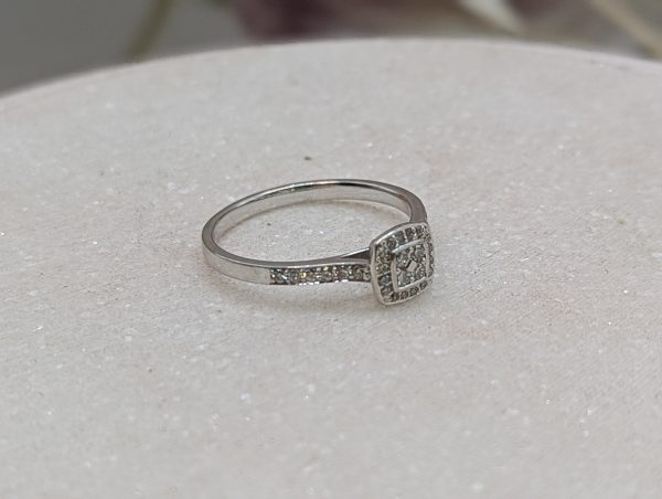 Ladies 9CT White Gold Diamond Ring (1.7gms) - BP365731 - Image 7