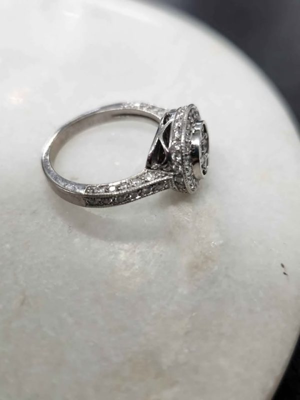 18CT WHITE GOLD DIAMON RING #GN355455 - Image 5