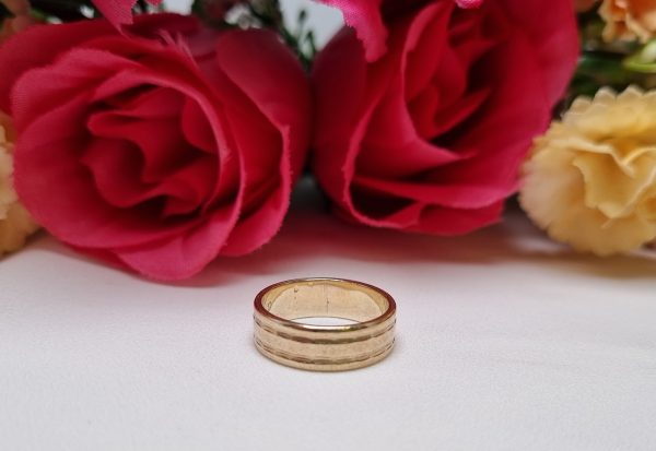 9ct Yellow Gold Band TW384819 - Image 2