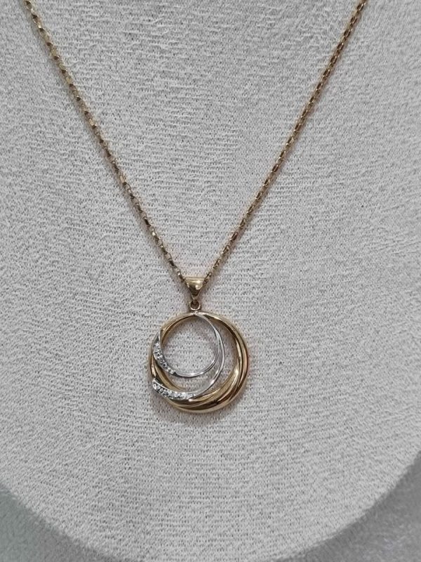 9CT YELLOW GOLD NECKLACE WITH GOLD AND SILVER PENDANT TW386920 - Image 2