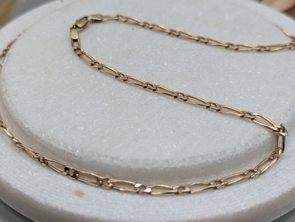 Ladies 9CT Yellow Gold Figaro Chain Necklace (8.9gms) - BP370841 - Image 4