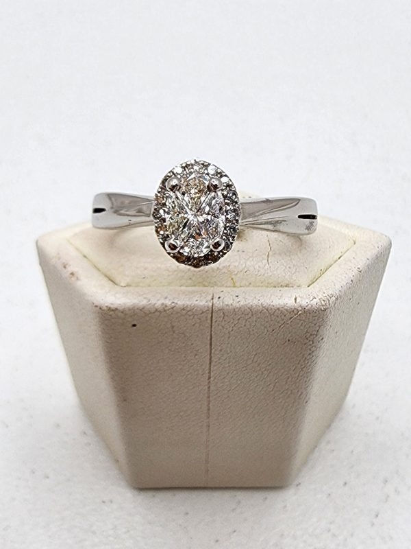 Ladies 14CT White Gold Diamond Oval Halo Ring - IP354512 - Image 10