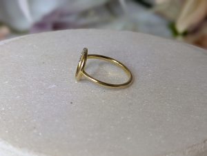 Ladies 9ct Gold Circle Ring - BP383269