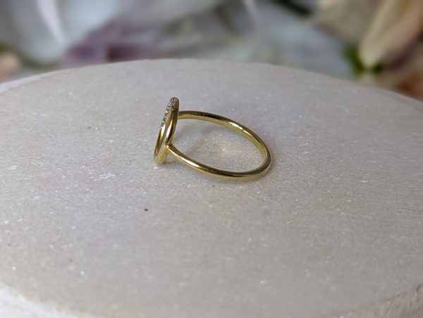 Ladies 9ct Gold Circle Ring - BP383269