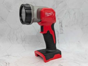 Milwaukee 18V LED Work Light Skin-Only (M18TLED) - BP389835