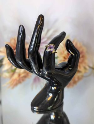 Ladies 9CT Yellow Gold and Purple Stone Ring (2.2gms) - BP376978