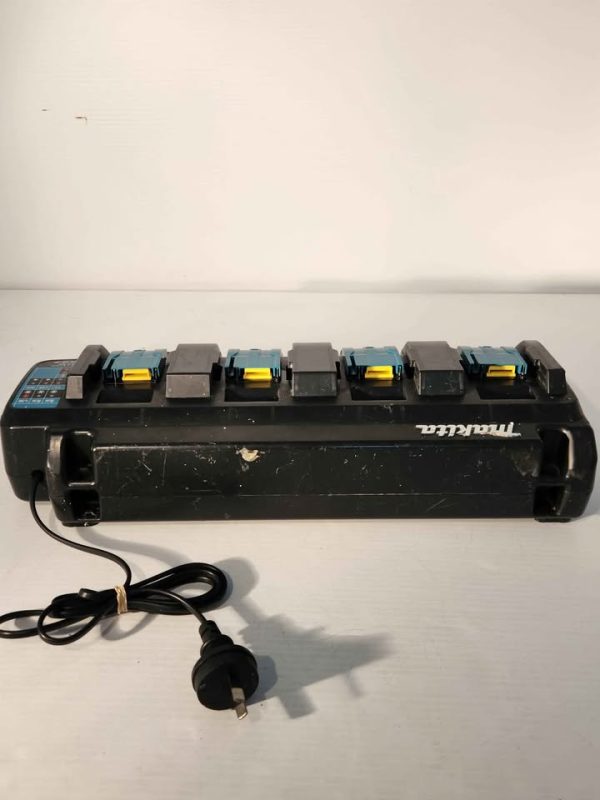 MAKITA 4 PORT CORDED BATTERY CHARGER #GN387850 - Image 2