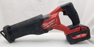 Milwaukee M18 Reciprocating Saw w 12.0Ah Battery - IP389598