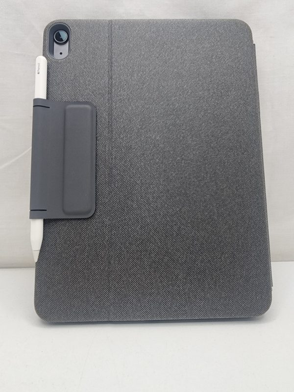 iPad Air 5th Generation w/ Keyboard Case & Apple Pen - IP388911 - Image 9
