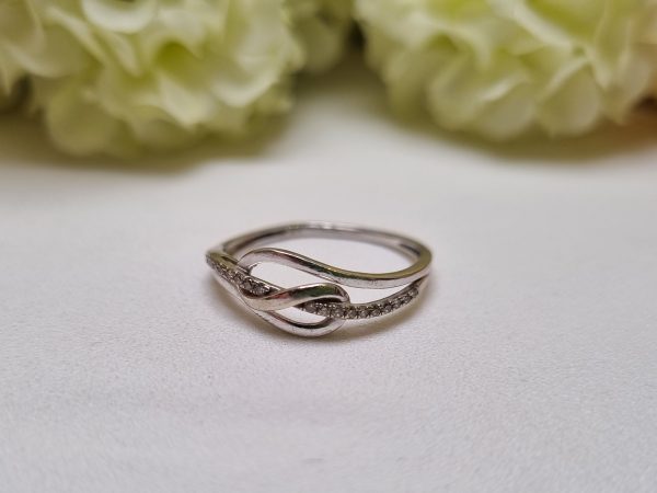 9ct White Gold Channel Set Infinity Knot Ring TW382670 - Image 2