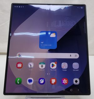 Samsung Galaxy Z Fold 6 256GB w/ Charger - IP386679