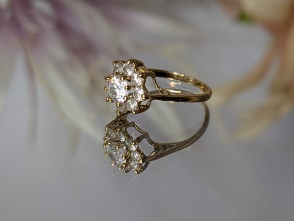 Ladies 9ct Gold Flower Pattern Ring - BP370602 - Image 8