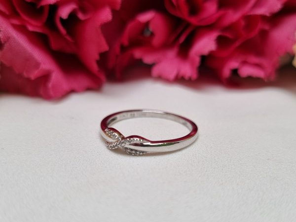 10ct White Gold Twist Ring TW384478 - Image 7