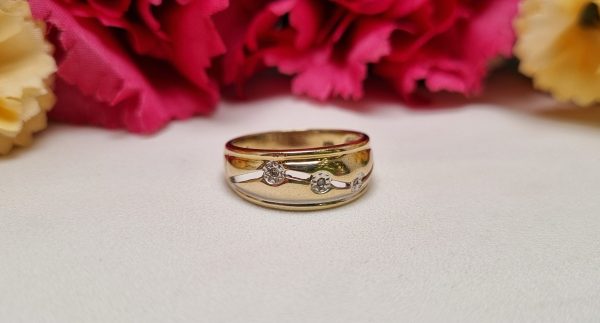 9ct Yellow Gold Diamond Band TW369805 - Image 8