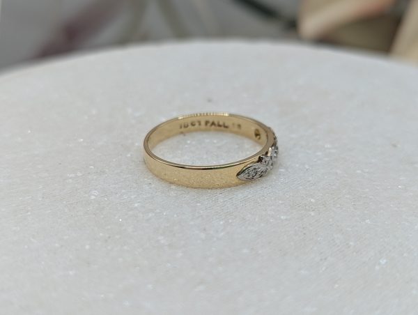 Ladies 18CT Yellow Gold, Diamond and Palladium Ring (2.36gms) - BP300134 - Image 3