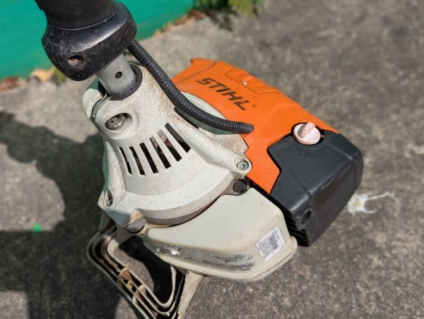 Stihl HT 135 Petrol Pole Pruner - BP366464 - Image 2
