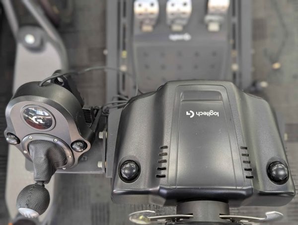 Logitech G920 Driving Steering Wheel, Gear Shifter and Pedals(Xbox) - BP384830 - Image 3