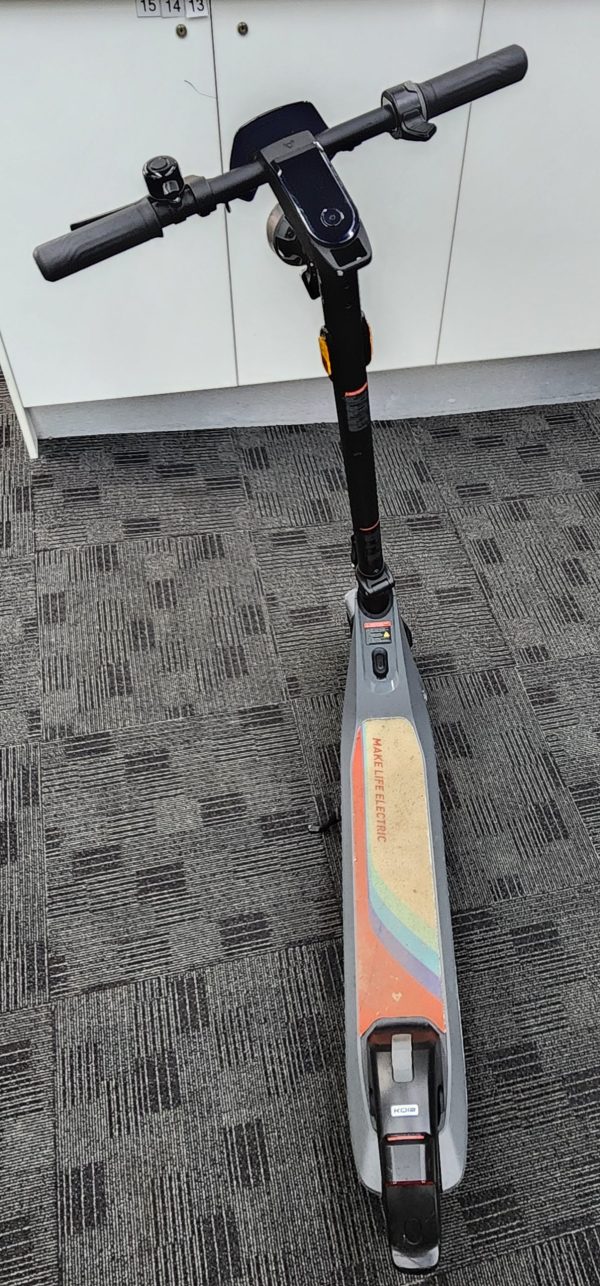 NIU Electric Kick Scooter KQi2 Pro with Charger - IP389323 - Image 12